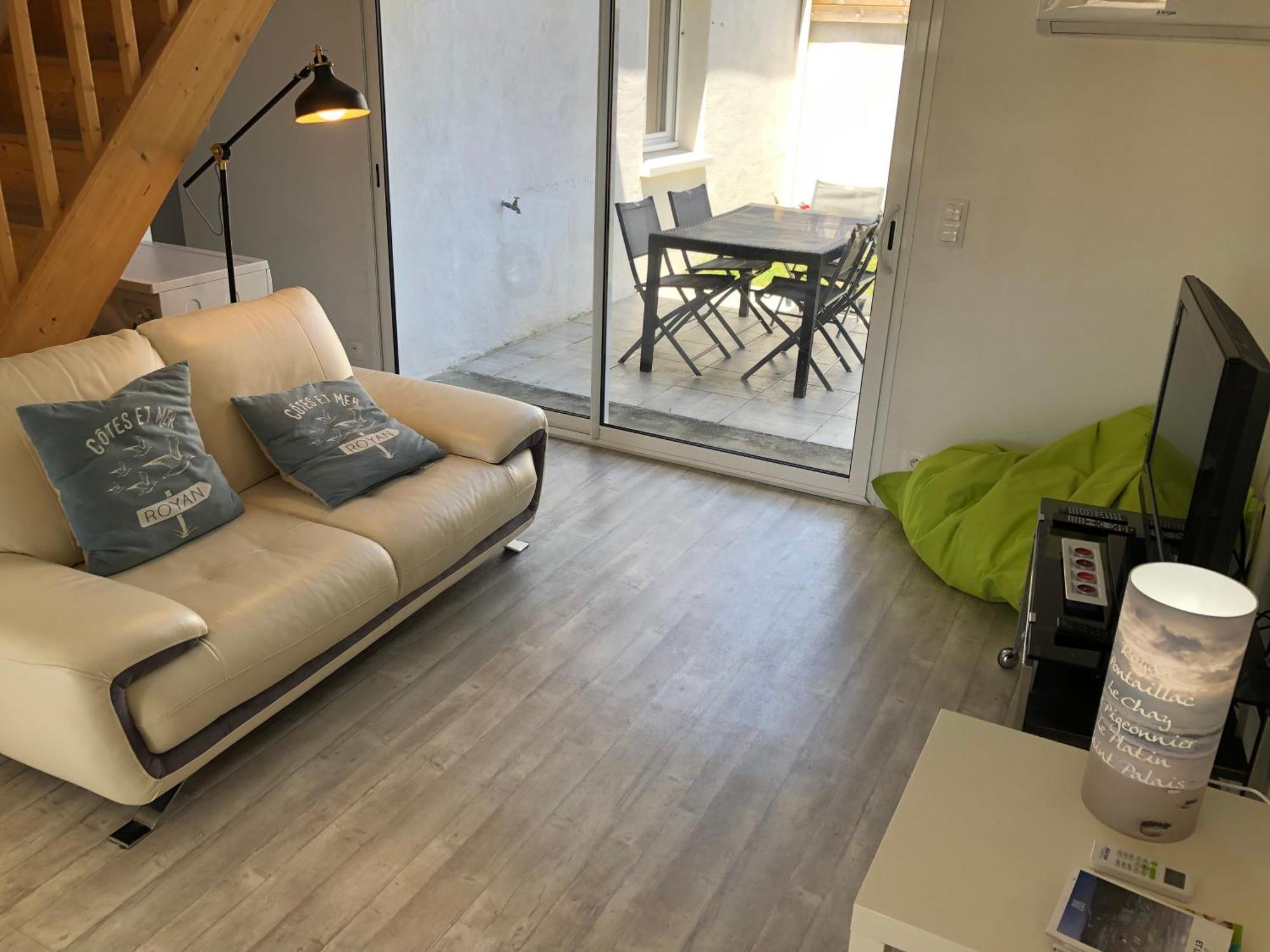 로양 Maison Au Calme Climatisee Avec Spa De Mai A Fin Septembre 빌라 외부 사진